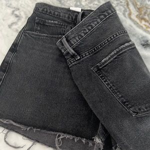 New with tags. Good American jeans shorts